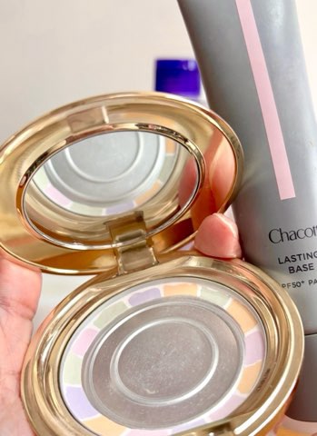 アラカンベースメイクアイテム